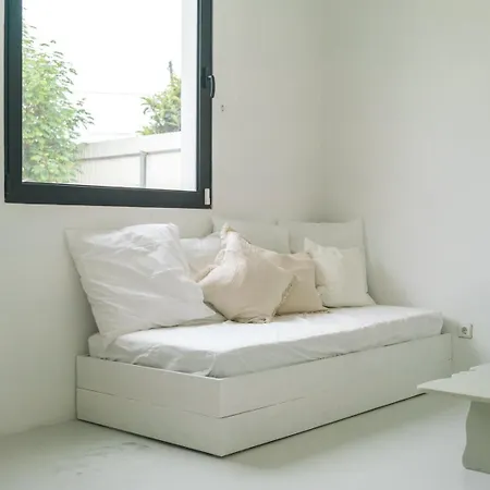 Spacious Garden & Cinema Costa Da Caparica | By Airnest Вилла