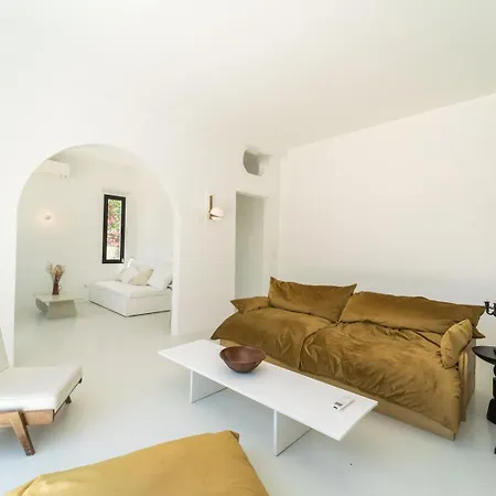 Spacious Garden & Cinema Costa Da Caparica | By Airnest * Шарнека