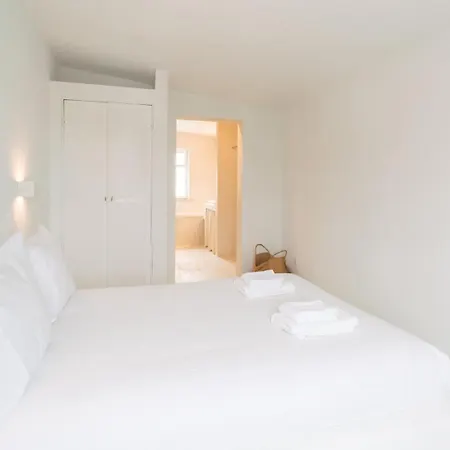 Вилла Spacious Garden & Cinema Costa Da Caparica | By Airnest