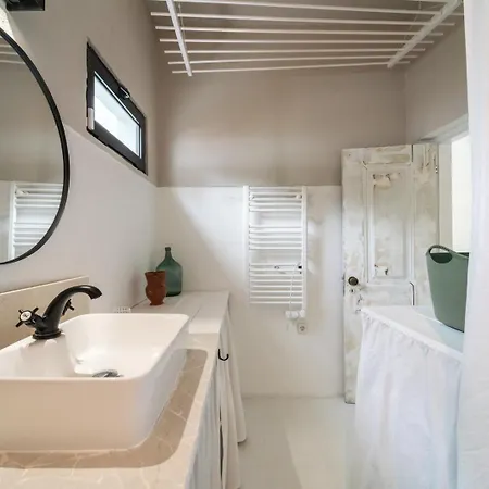 Spacious Garden & Cinema Costa Da Caparica | By Airnest *