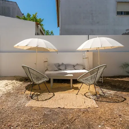 Spacious Garden & Cinema Costa Da Caparica | By Airnest *