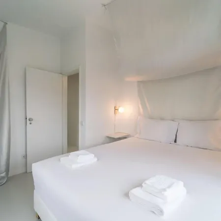 Spacious Garden & Cinema Costa Da Caparica | By Airnest *