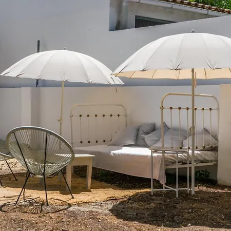Spacious Garden & Cinema Costa Da Caparica | By Airnest