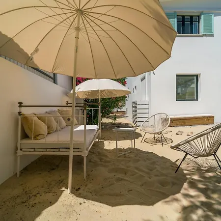 Spacious Garden & Cinema Costa Da Caparica | By Airnest Вилла