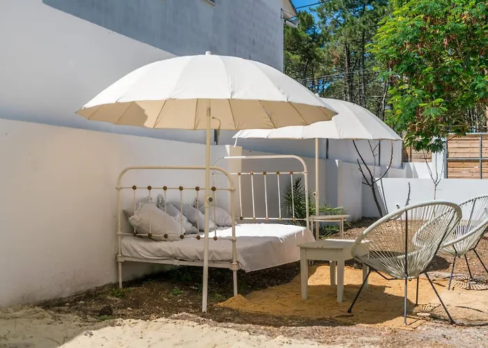 Spacious Garden & Cinema Costa Da Caparica | By Airnest 빌라