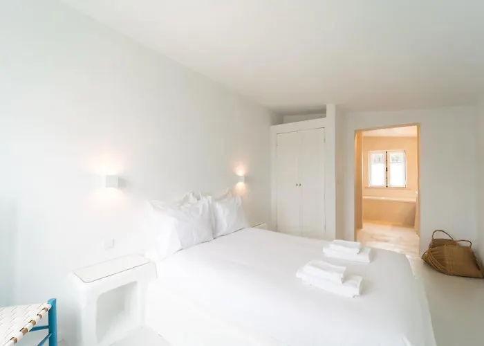 빌라 Spacious Garden & Cinema Costa Da Caparica | By Airnest
