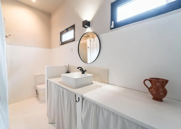 Spacious Garden & Cinema Costa Da Caparica | By Airnest 빌라 *