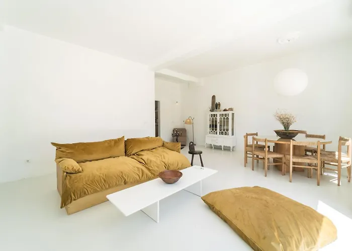 Spacious Garden & Cinema Costa Da Caparica | By Airnest 빌라 *