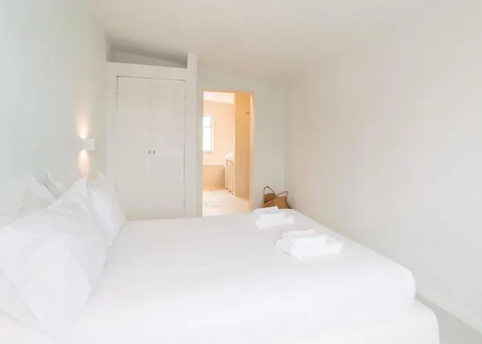 빌라 Spacious Garden & Cinema Costa Da Caparica | By Airnest