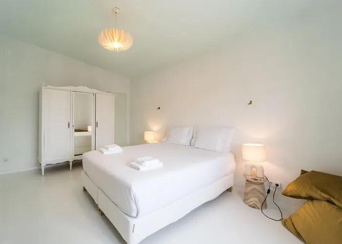 빌라 Spacious Garden & Cinema Costa Da Caparica | By Airnest *