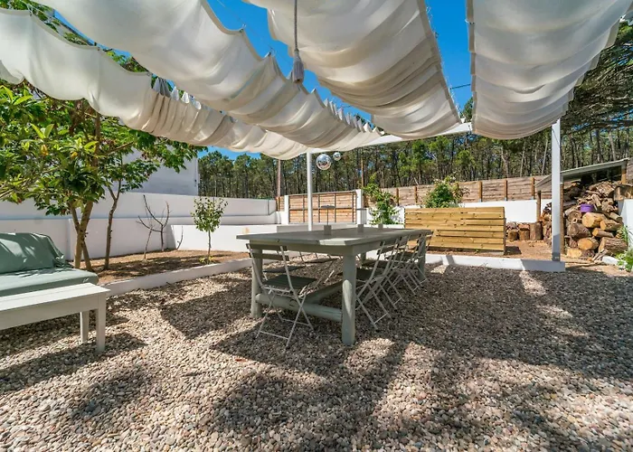 빌라 Spacious Garden & Cinema Costa Da Caparica | By Airnest *