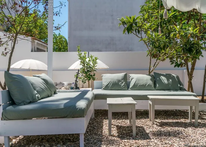 Spacious Garden & Cinema Costa Da Caparica | By Airnest 빌라 *