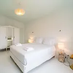 Villa Spacious Garden & Cinema Costa Da Caparica | By Airnest *