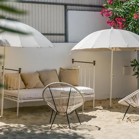 Spacious Garden & Cinema Costa Da Caparica | By Airnest *